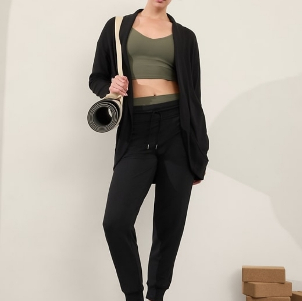 Athleta Cacoon Wrap